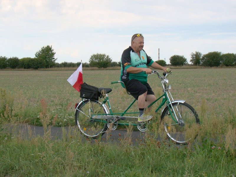 Rajd tylko dla rowerów... pełnoletnich (zdjęcia)