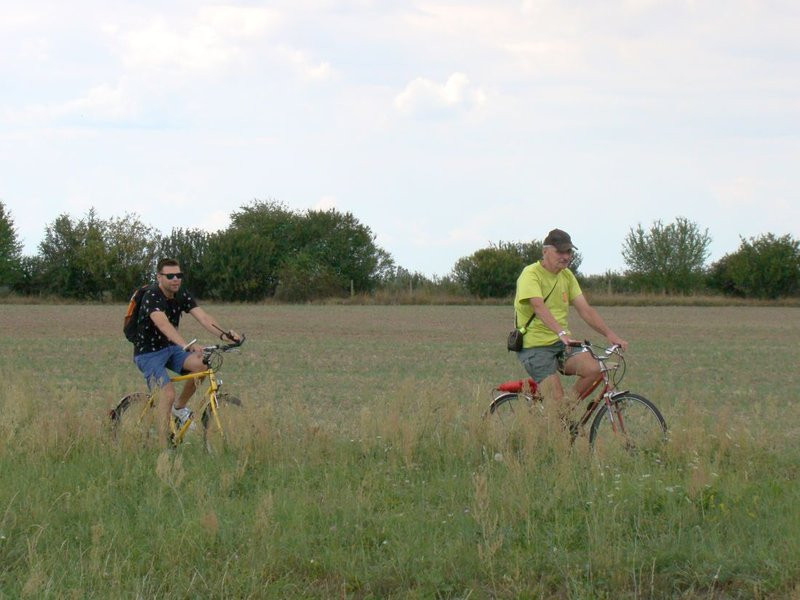 Rajd tylko dla rowerów... pełnoletnich (zdjęcia)