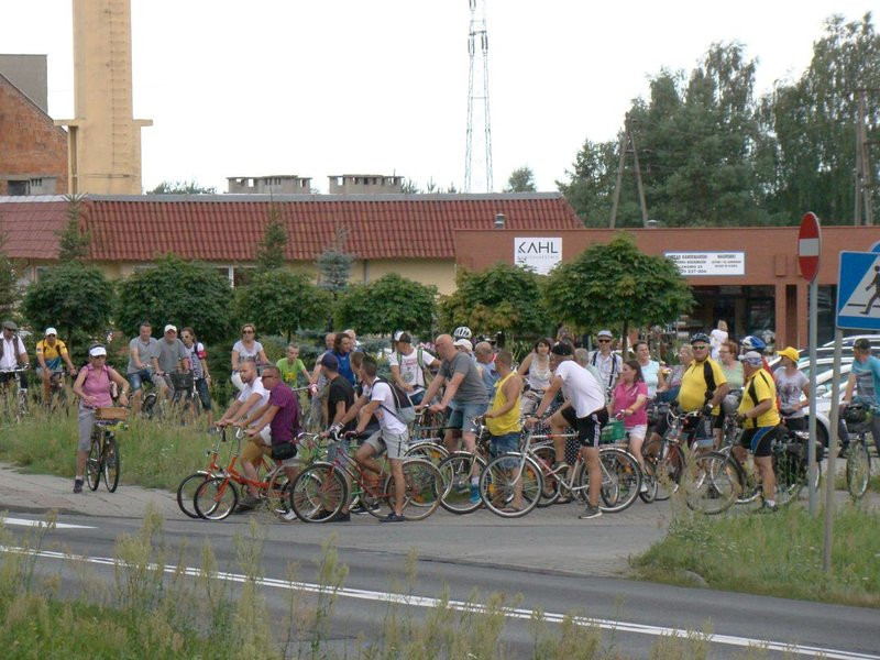 Rajd tylko dla rowerów... pełnoletnich (zdjęcia)