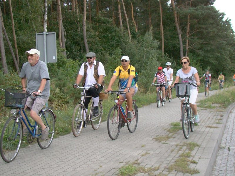 Rajd tylko dla rowerów... pełnoletnich (zdjęcia)