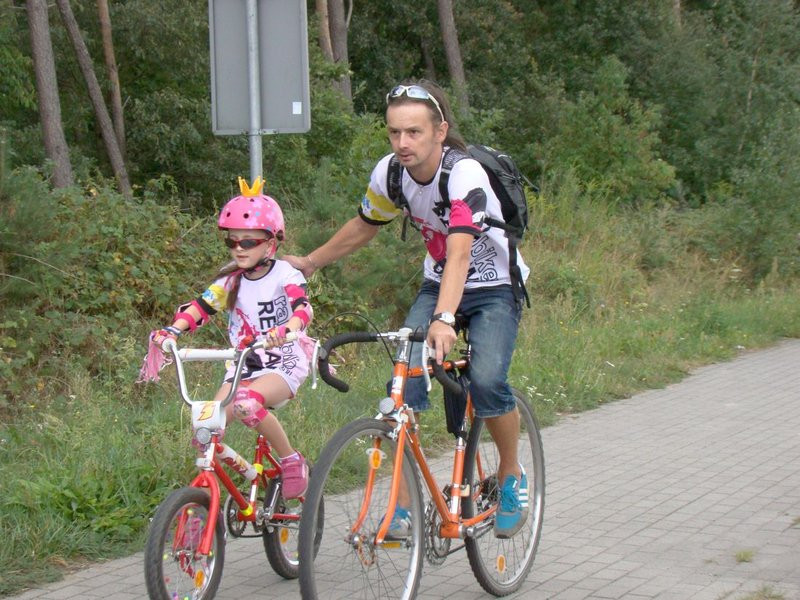 Rajd tylko dla rowerów... pełnoletnich (zdjęcia)