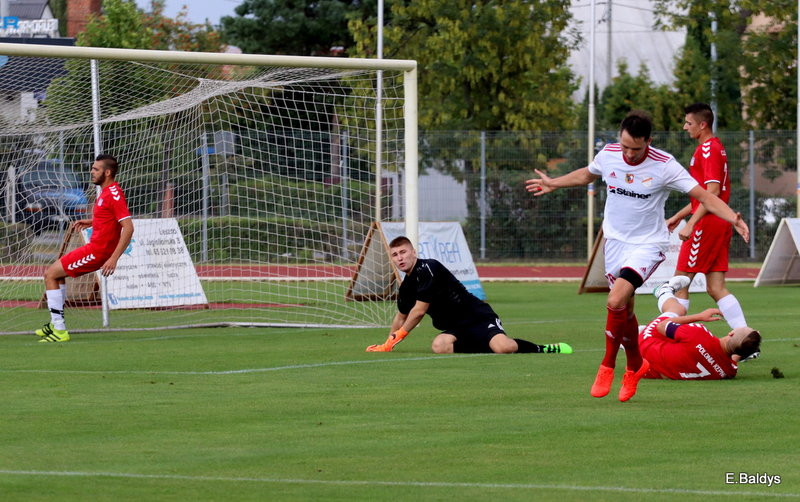 Zrewanżowali się (zdjęcia)