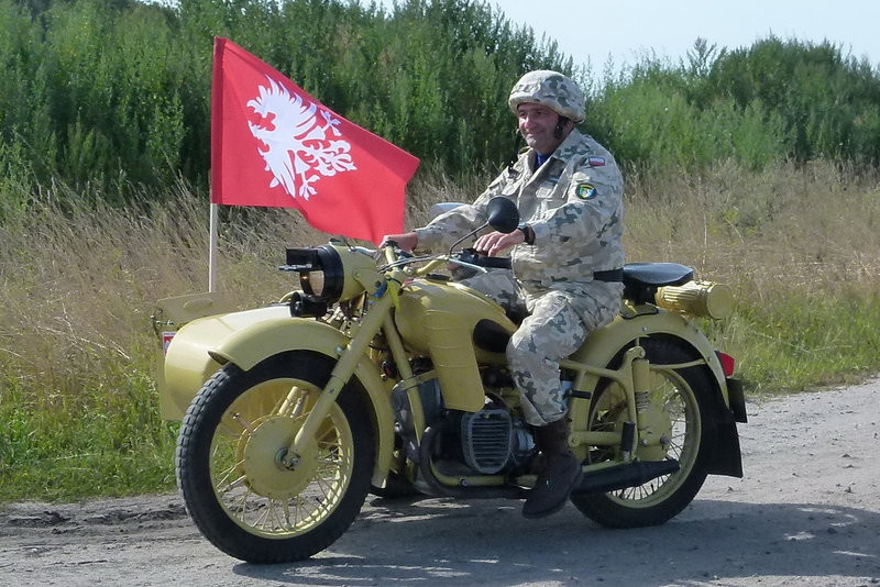 Bitewnym szlakiem na dwóch kółkach (zdjęcia)