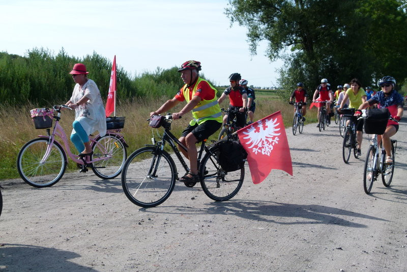 Bitewnym szlakiem na dwóch kółkach (zdjęcia)
