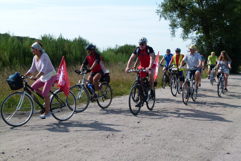 Bitewnym szlakiem na dwóch kółkach (zdjęcia)