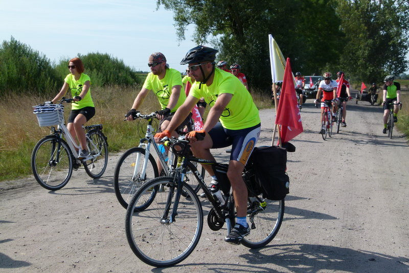 Bitewnym szlakiem na dwóch kółkach (zdjęcia)