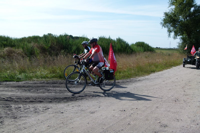 Bitewnym szlakiem na dwóch kółkach (zdjęcia)