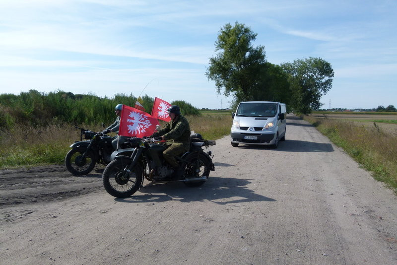 Bitewnym szlakiem na dwóch kółkach (zdjęcia)