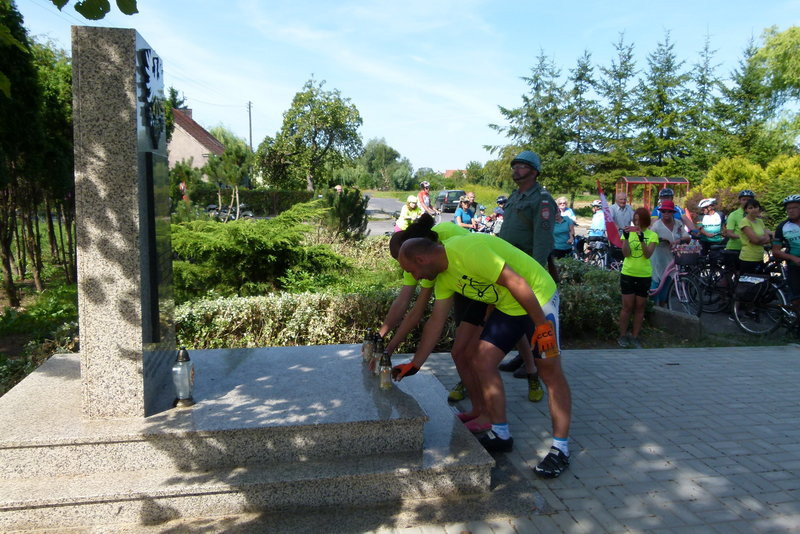 Bitewnym szlakiem na dwóch kółkach (zdjęcia)