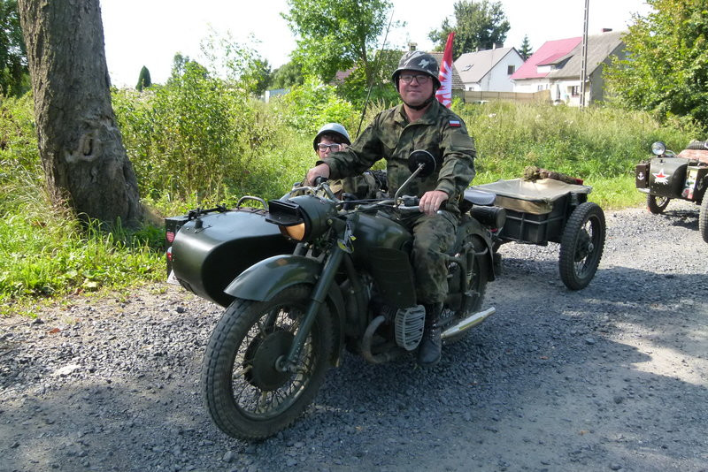 Bitewnym szlakiem na dwóch kółkach (zdjęcia)