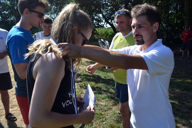 Siatkówka plażowa w Górznie (zdjęcia)