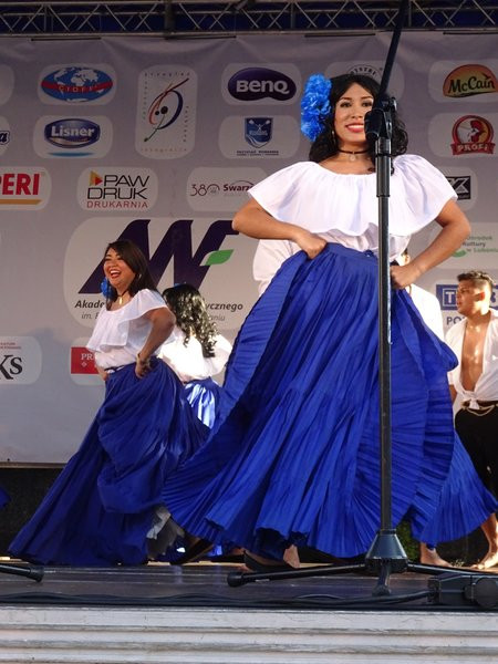 Lato z folklorem na Rynku (zdjęcia)