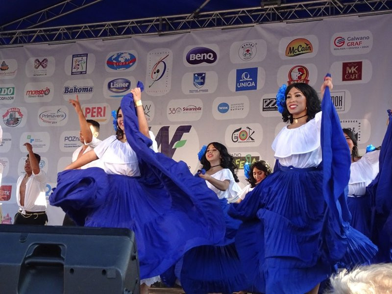 Lato z folklorem na Rynku (zdjęcia)