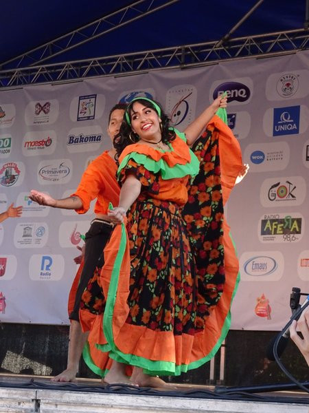 Lato z folklorem na Rynku (zdjęcia)