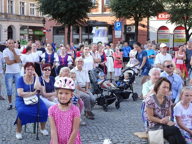 Lato z folklorem na Rynku (zdjęcia)