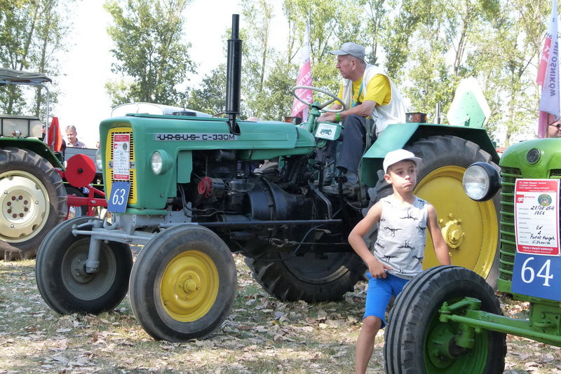 Traktorowy festiwal w Wilkowicach trwa (zdjęcia)