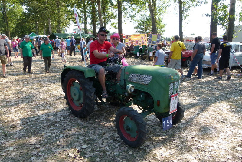Traktorowy festiwal w Wilkowicach trwa (zdjęcia)