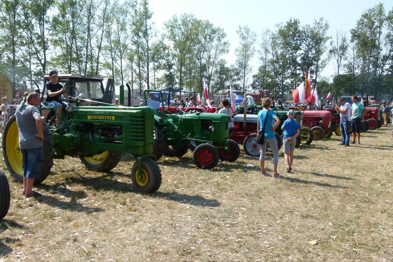 Traktorowy festiwal w Wilkowicach trwa (zdjęcia)