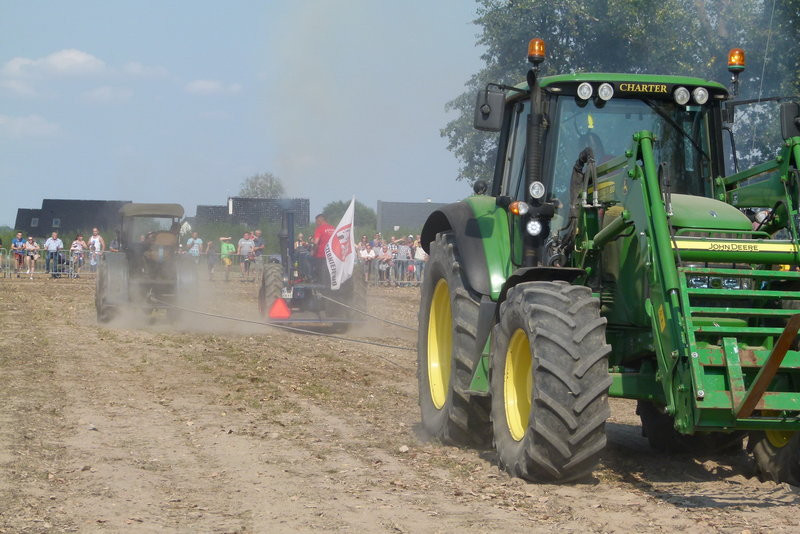 Traktorowy festiwal w Wilkowicach trwa (zdjęcia)