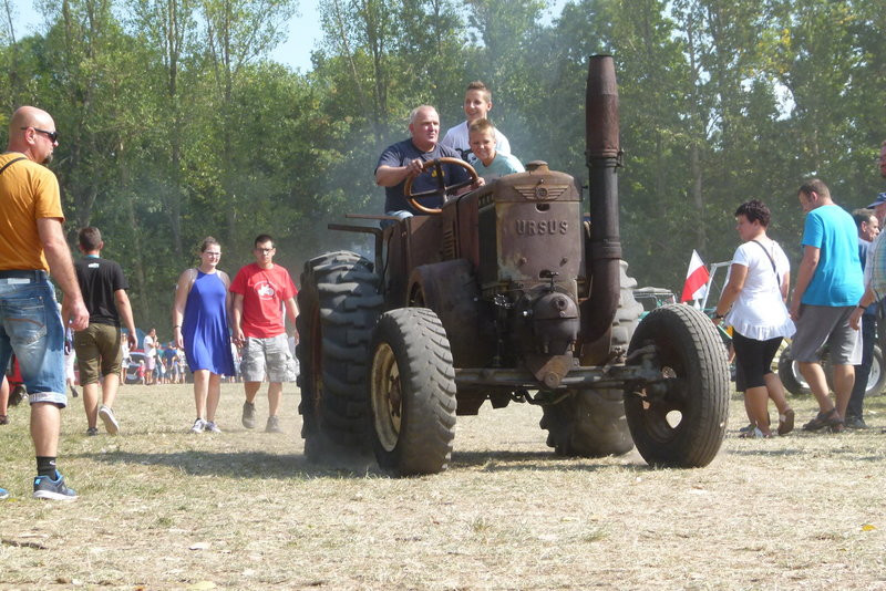 Traktorowy festiwal w Wilkowicach trwa (zdjęcia)