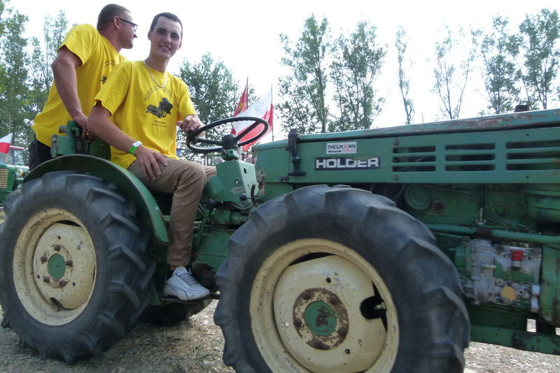 Traktorowy festiwal w Wilkowicach trwa (zdjęcia)