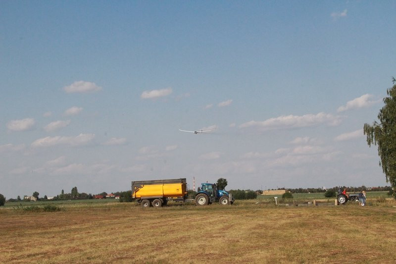 Piloci boeingów w tym tygodniu latają w Lesznie (zdjęcia)