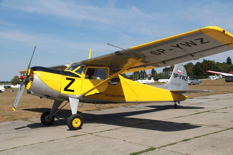 Piloci boeingów w tym tygodniu latają w Lesznie (zdjęcia)