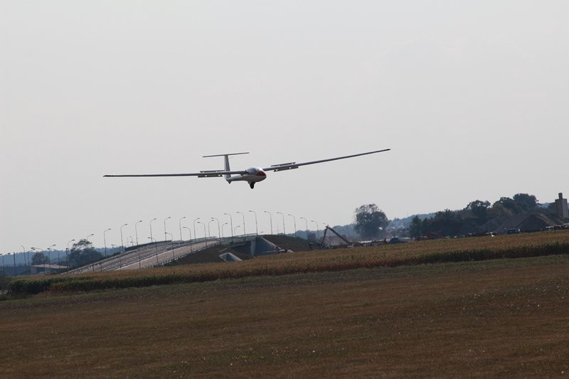 Piloci boeingów w tym tygodniu latają w Lesznie (zdjęcia)