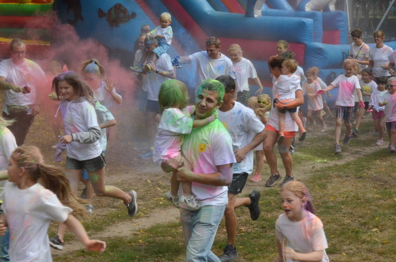 X Bieg Borków na kolorowo (zdjęcia)