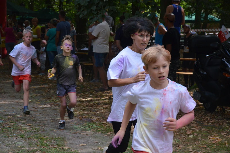 X Bieg Borków na kolorowo (zdjęcia)