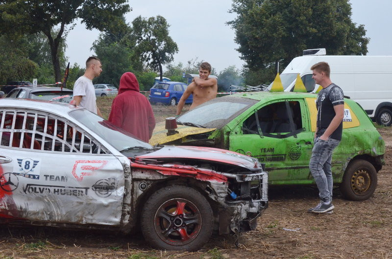W sobotę samochody, w niedzielę biegacze (zdjęcia)