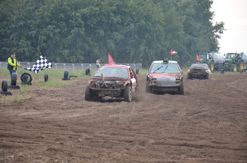 W sobotę samochody, w niedzielę biegacze (zdjęcia)