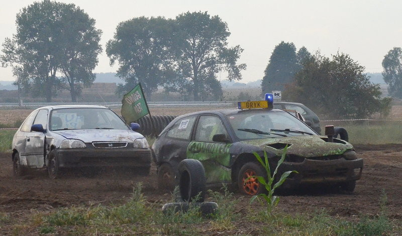W sobotę samochody, w niedzielę biegacze (zdjęcia)