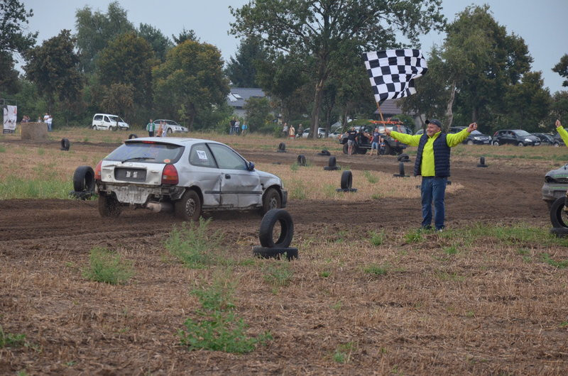 W sobotę samochody, w niedzielę biegacze (zdjęcia)