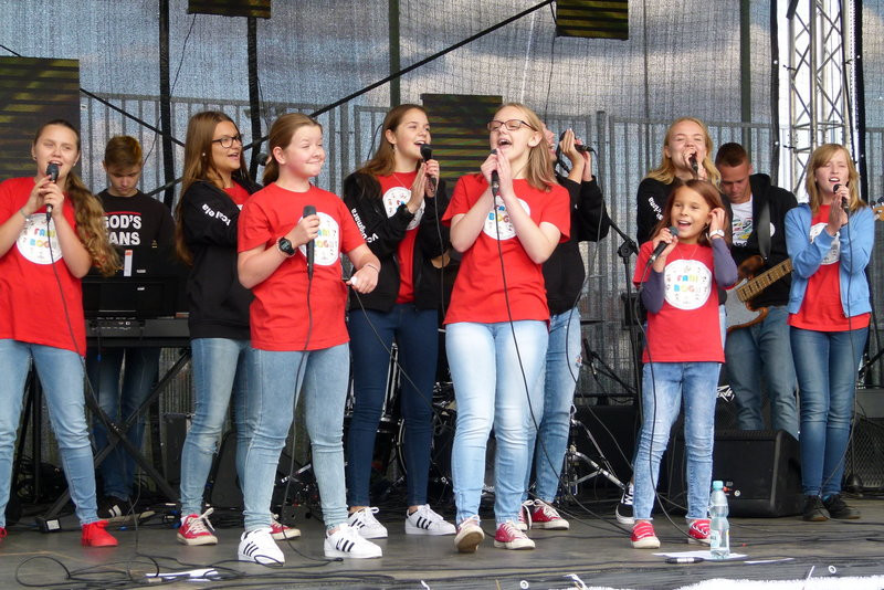 Paszkowiakowie na biało-czerwonych rowerach (zdjęcia)