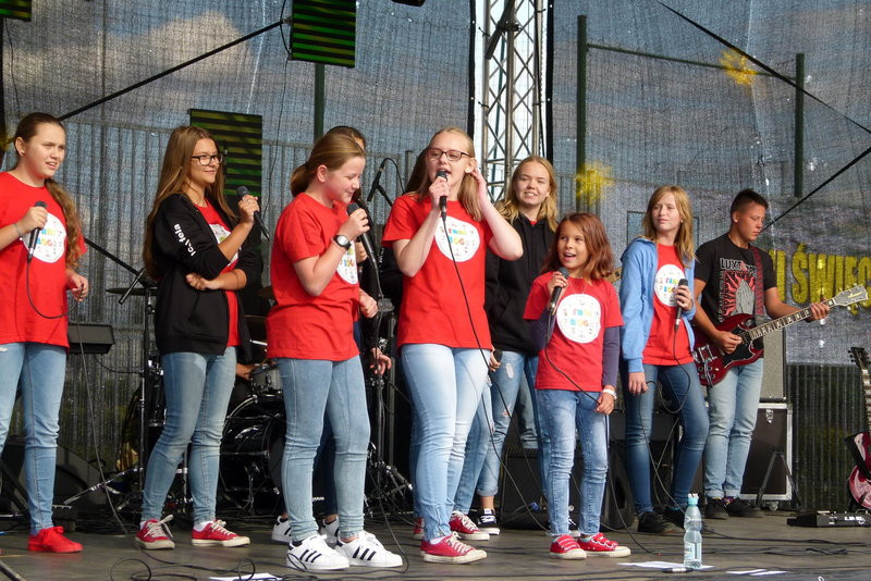 Paszkowiakowie na biało-czerwonych rowerach (zdjęcia)