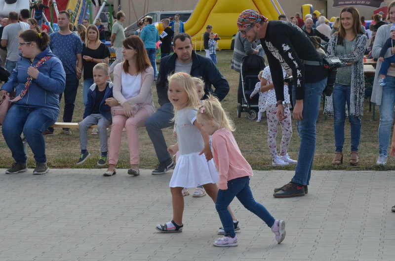 Paszkowiakowie na biało-czerwonych rowerach (zdjęcia)