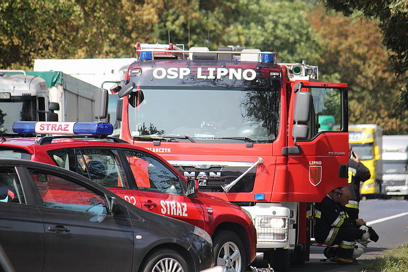 Ciężarówką w auto z 5-osobową rodziną (zdjęcia!!!)