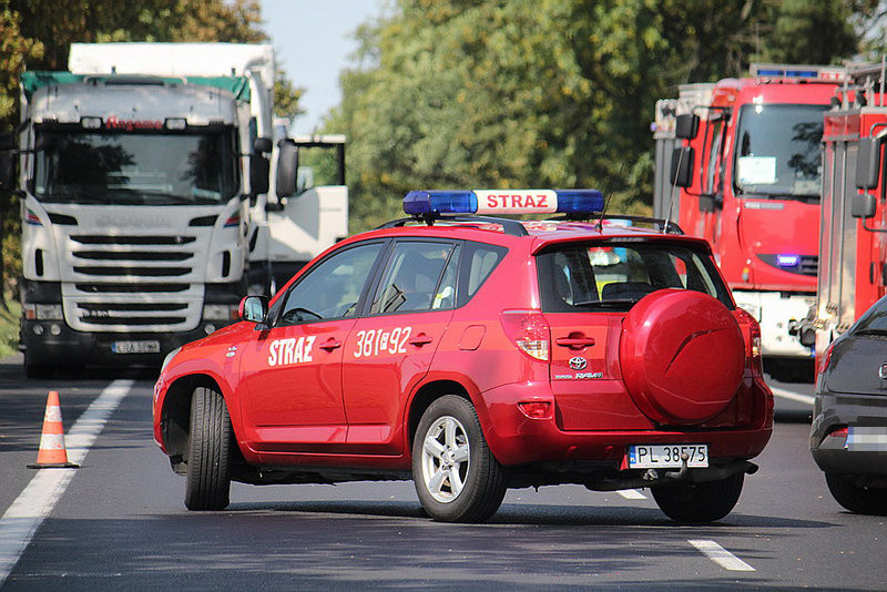 Ciężarówką w auto z 5-osobową rodziną (zdjęcia!!!)