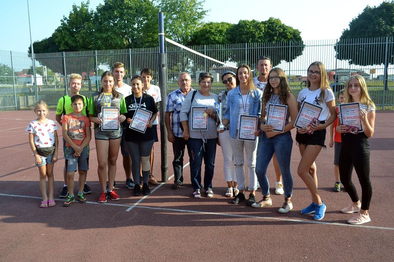 W Garzynie grali w siatkówkę (zdjęcia)