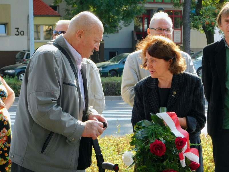 Oddali hołd ludziom Solidarności (zdjęcia)