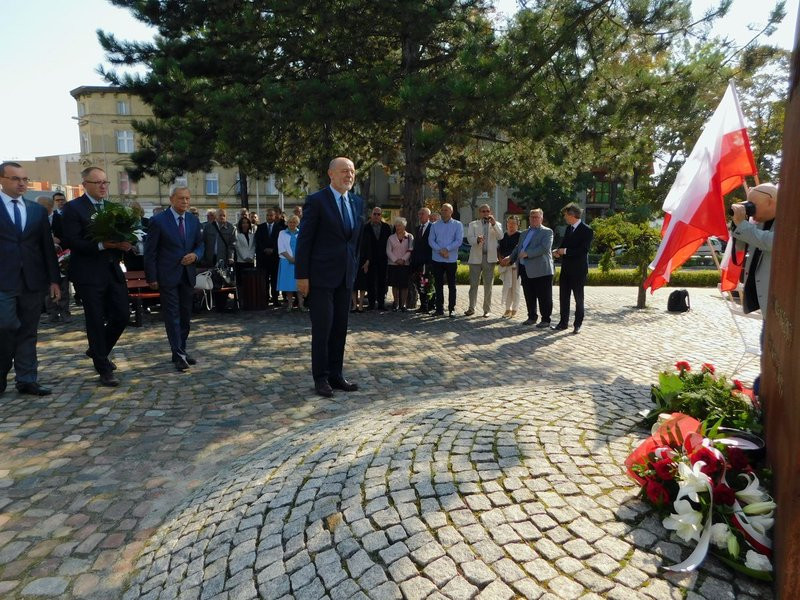 Oddali hołd ludziom Solidarności (zdjęcia)