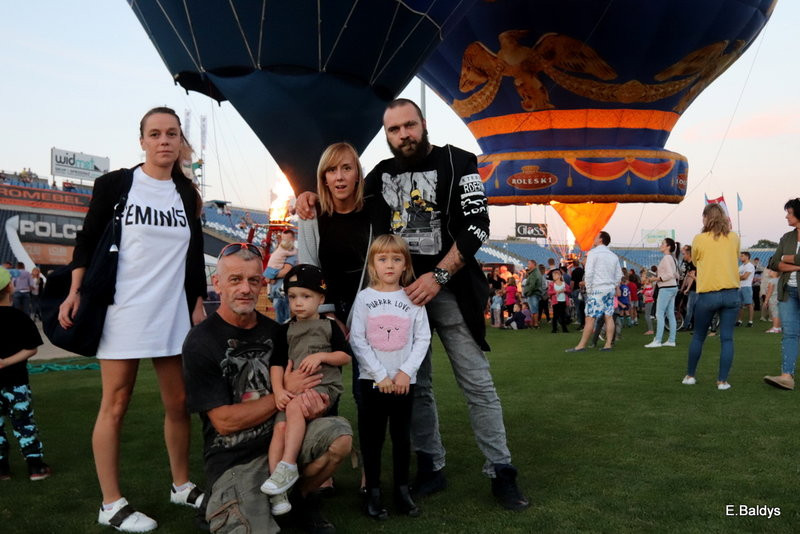 Balony na stadionie (zdjęcia)