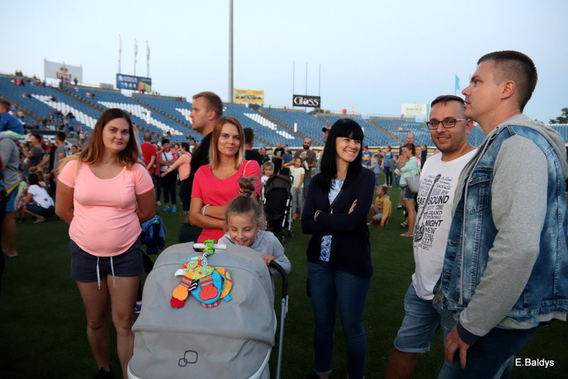 Balony na stadionie (zdjęcia)