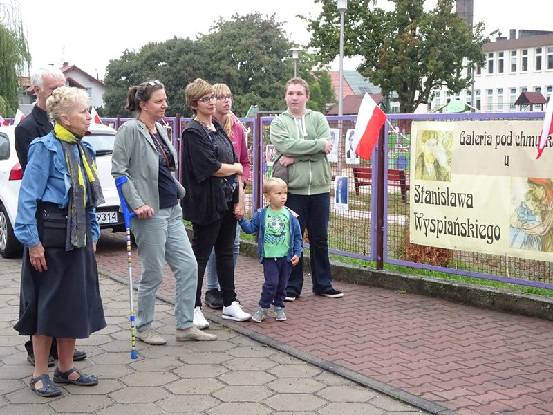 Mieszkańcy Zatorza mają swoją galerię (zdjęcia)