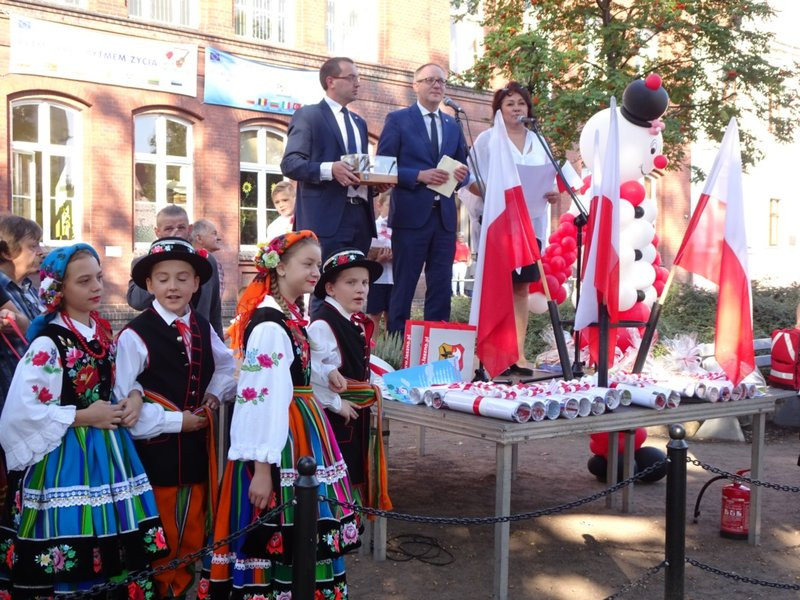 Dziś Lesznem rządzą przedszkolaki (zdjęcia)