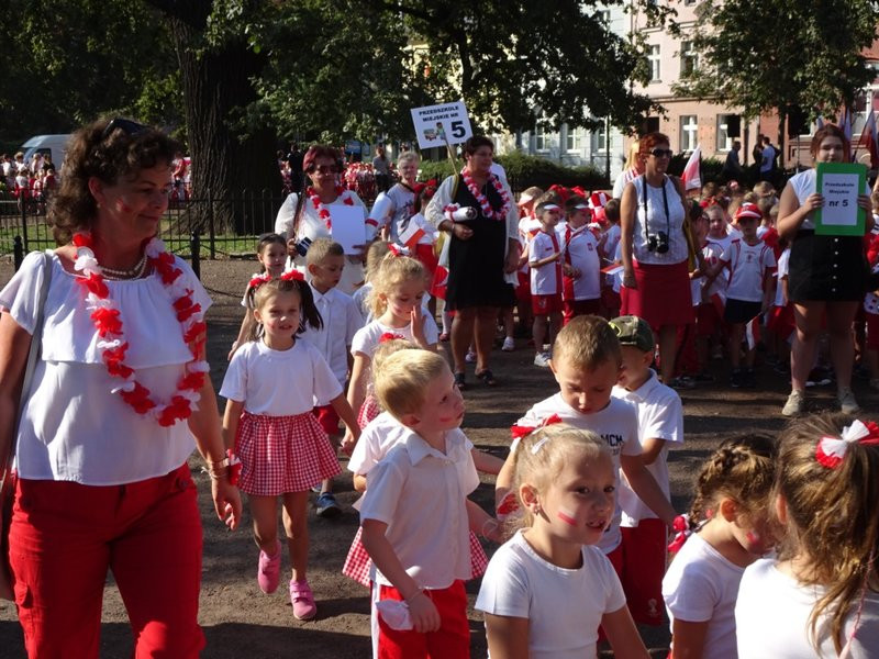 Dziś Lesznem rządzą przedszkolaki (zdjęcia)