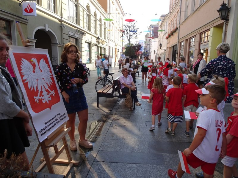 Dziś Lesznem rządzą przedszkolaki (zdjęcia)