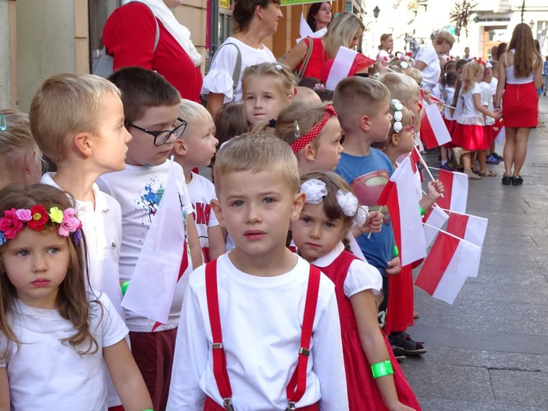 Dziś Lesznem rządzą przedszkolaki (zdjęcia)