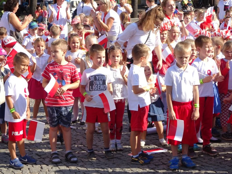 Dziś Lesznem rządzą przedszkolaki (zdjęcia)